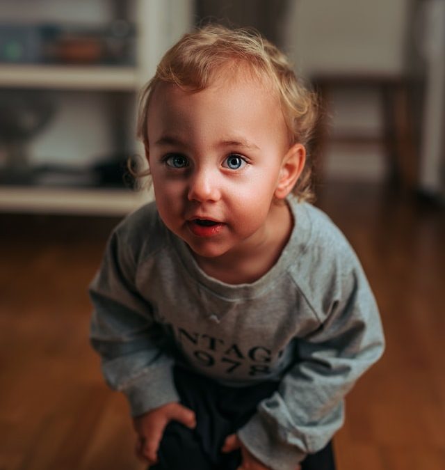 Consejos para prevenir accidentes en casa (niño1-3 años)